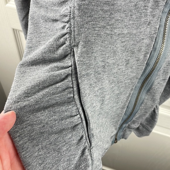Zella gray asymmetrical hooded sweatshirt size small - Picture 4 of 9
